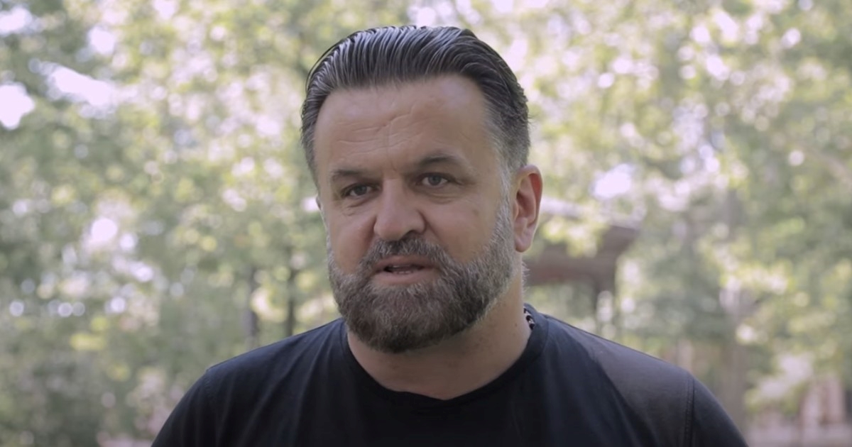 Andrija Jarak podijelio fotku s novog radnog mjesta