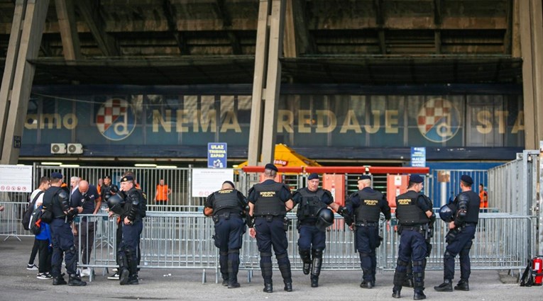 Zbog utakmice Dinama i Hajduka policija poziva Zagrepčane da koriste javni prijevoz