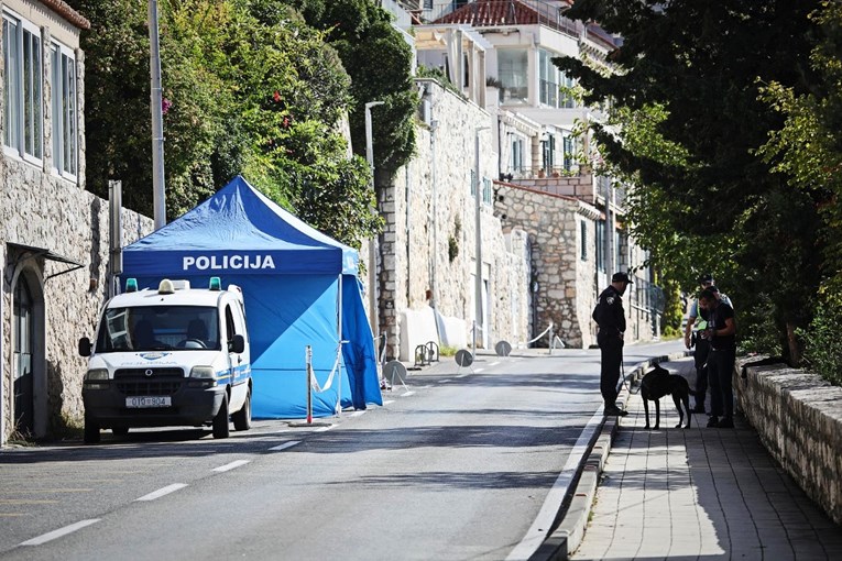 Britanac u Dubrovniku pao sa sedam metara. Policija: Bio je drogiran i pijan