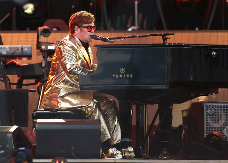 Elton John iznenadio obožavatelje: Izgubio sam vid, već je četiri mjeseca tako