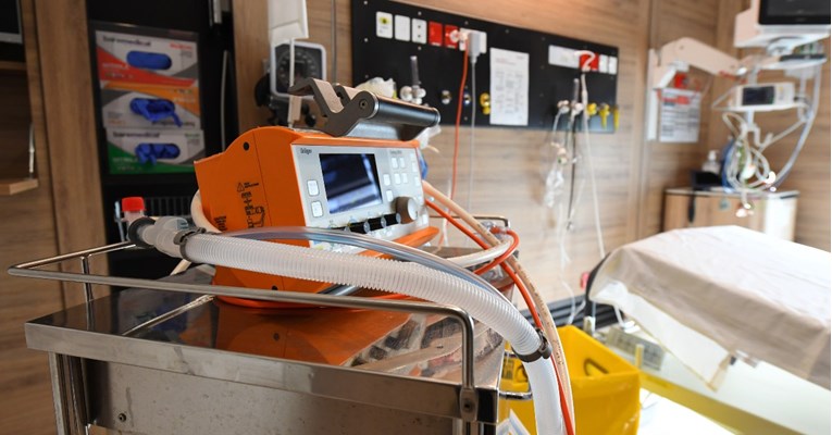 Liječnici odgađaju stavljanje pacijenata na respirator: "Stanje im se brzo pogorša"