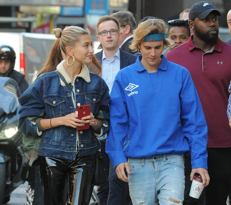 Justin Bieber se posvađao s doulom na porodu sina: "Gurala me u stranu"