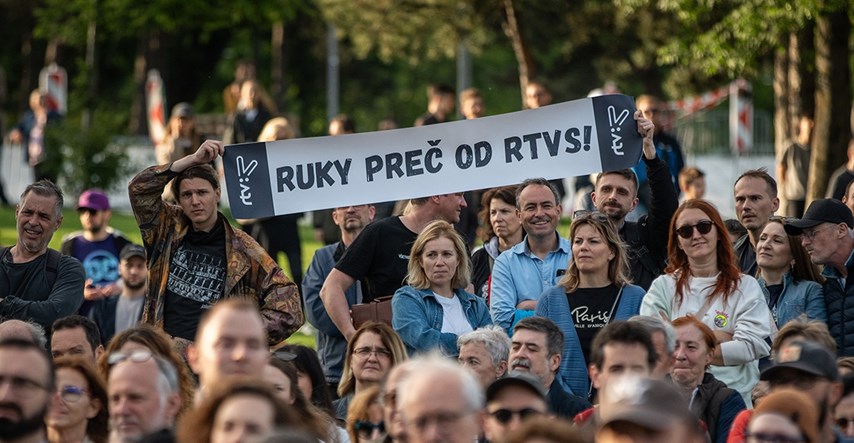 Tisuće na prosvjedima protiv slovačkog premijera Fica