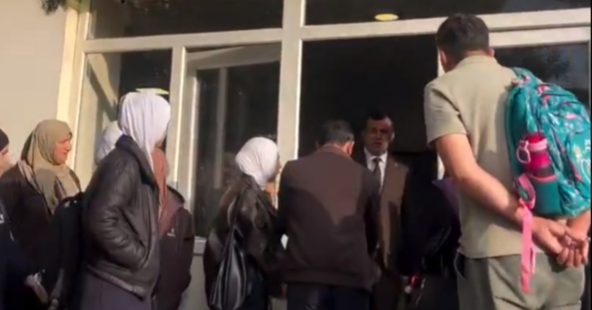 VIDEO Učenice s hidžabom ne puštaju na nastavu u Azerbajdžanu, izbili prosvjedi