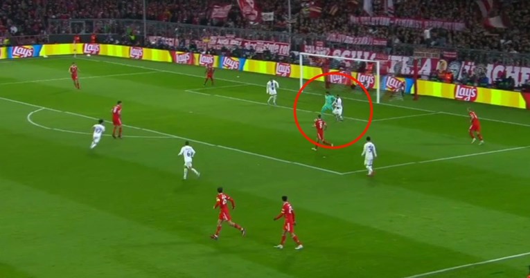 Komentator u nevjerici nakon pogreške golmana Bayerna: Kakve su ovo gluposti?