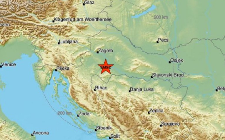 Potres snage 5.0 Richtera kod Petrinje, jako se osjetio u Zagrebu