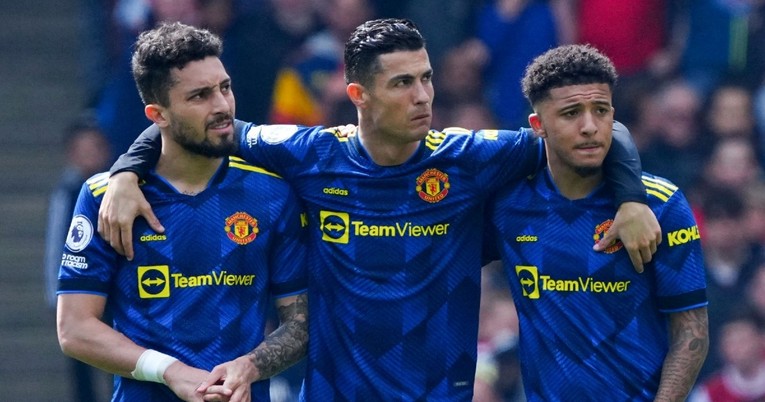 United želi počasnim krugom zahvaliti navijačima, dio publike napustit će stadion