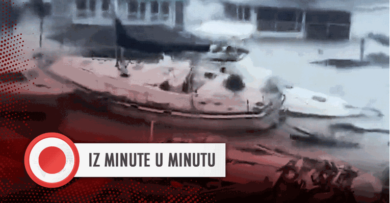 Dramatične snimke uragana na Floridi. Sve je pod vodom, brodovi plutaju po cestama...