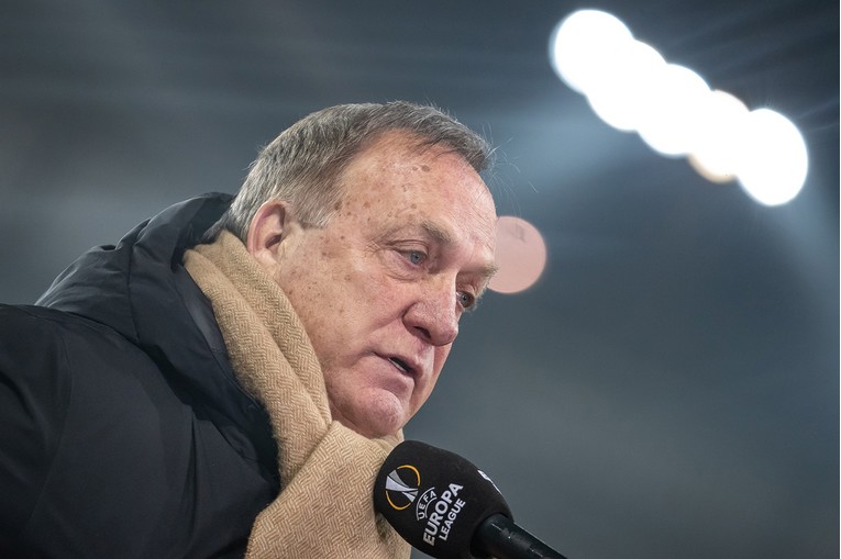 Legendarni Nizozemac iznenada se vratio na klupu Curacaa. Srušit će rekord na SP-u