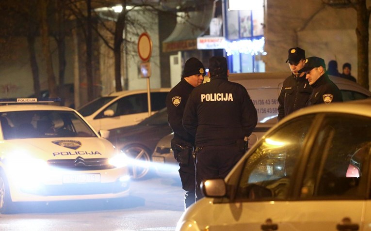 U Zagrebu na zebri udario dijete i pobjegao. Jeste li vidjeli crni auto?