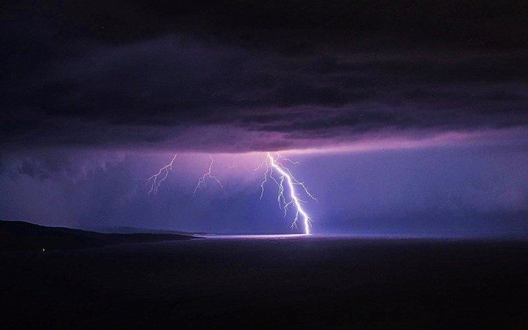 Najavljena nevremena s grmljavinom, upozorenja za više regija