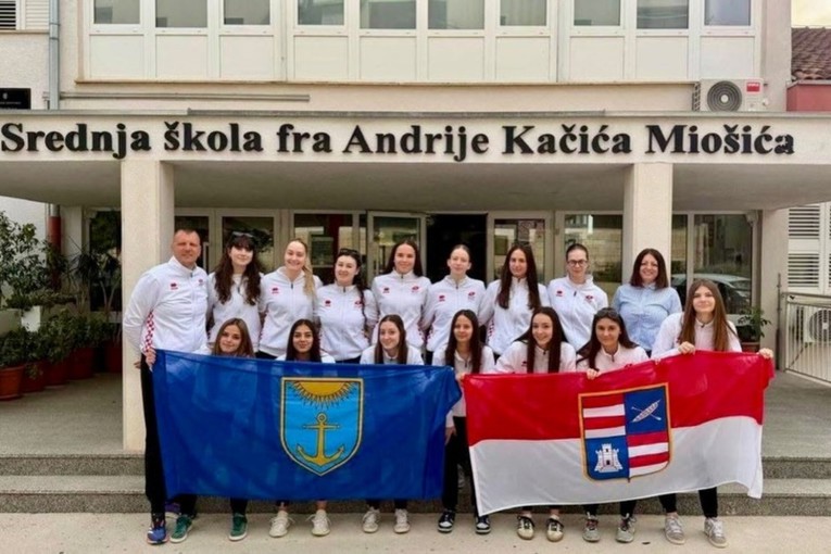 Srednjoškolke iz Ploča su svjetske prvakinje u rukometu