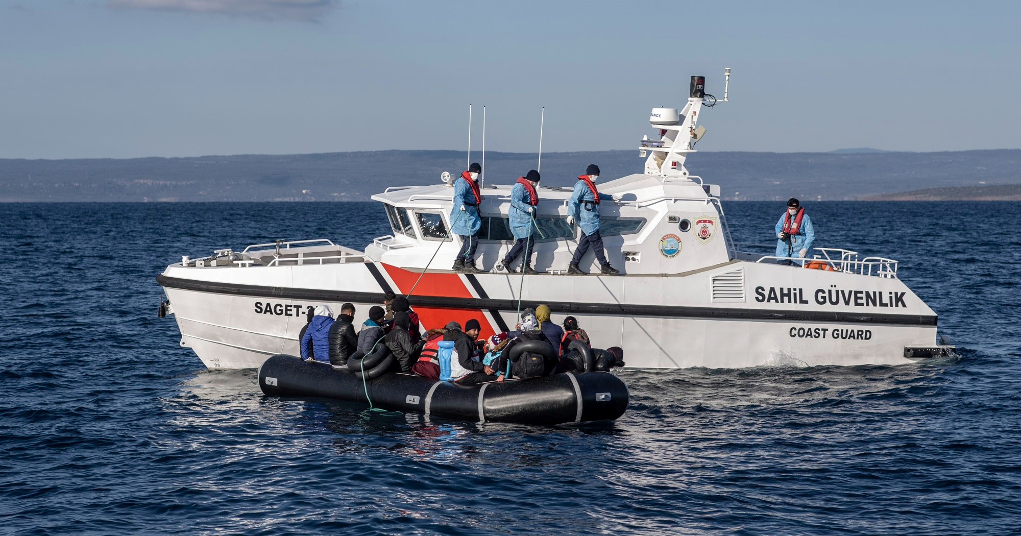 Brod s migrantima bježao od obalne straže u Turskoj pa potonuo. Najmanje 18 mrtvih