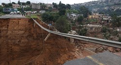 Velike oluje i poplave u Južnoafričkoj Republici, poginule najmanje 443 osobe