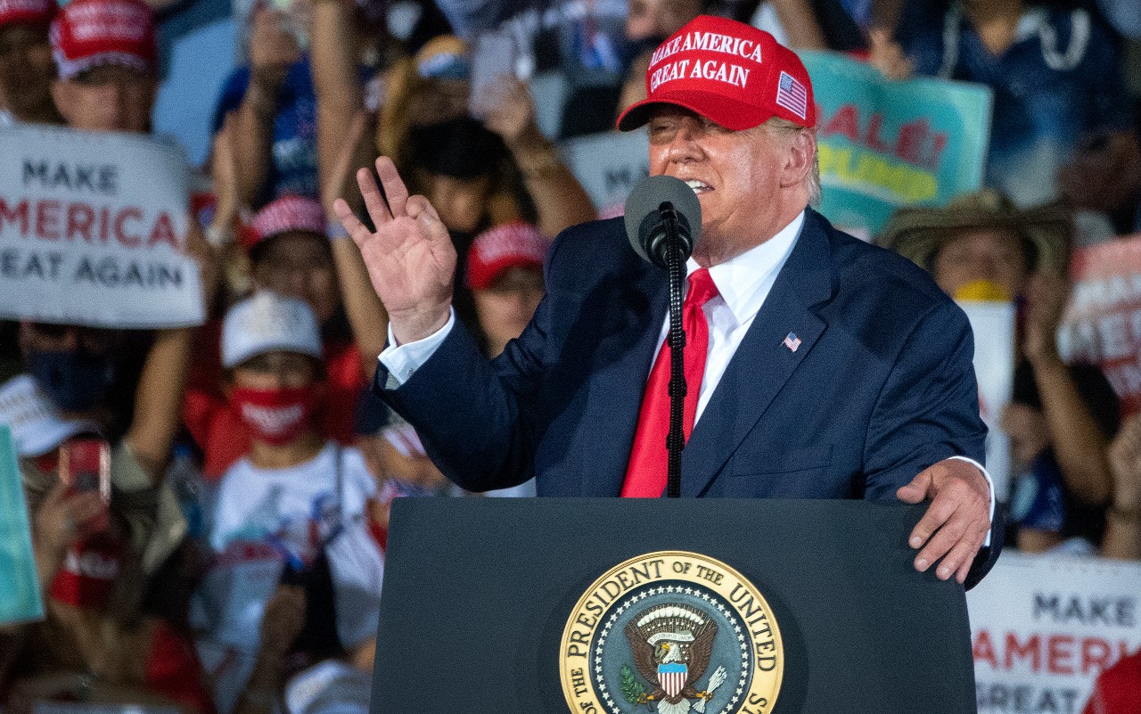 Trump zbog brojanja glasova najavio: Čim glasanje završi, uključujemo odvjetnike