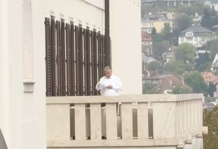 Magyar objavio snimku iz palače, na balkonu vidio Orbana: "Apsolutno filmski"