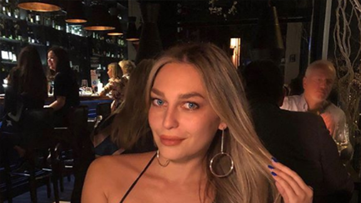Sonja Kovač objavila fotku na kojoj je u prvom planu njen bujni dekolte