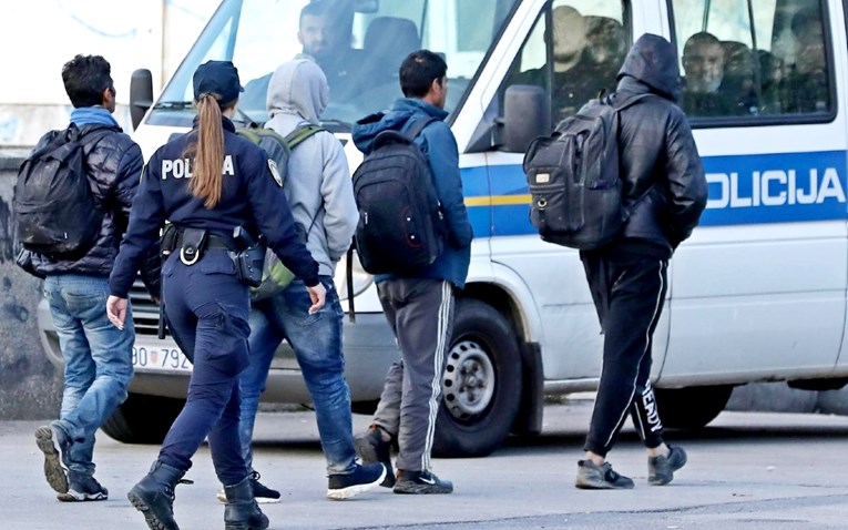 Zagrebačka arhitektica švercala migrante. Pokušala muljati, ali sve su otkrile poruke