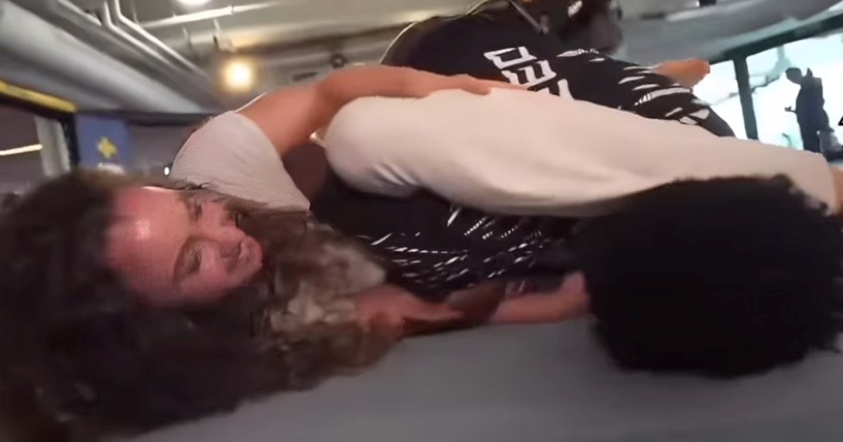 VIDEO Striptizeta postala UFC-ova borkinja. Sad je Speeda natjerala da tri puta tapka