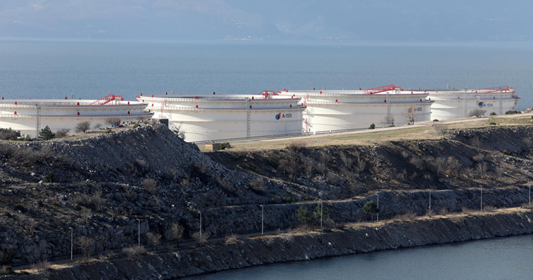 Janaf: Dobili smo licencu za još 7 dana. Ne znamo je li i Naftna industrija Srbija