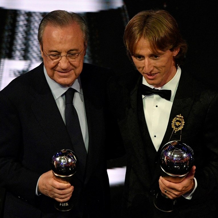 Španjolci: Modrić želi biti trener Reala. O tome je razgovarao s Perezom