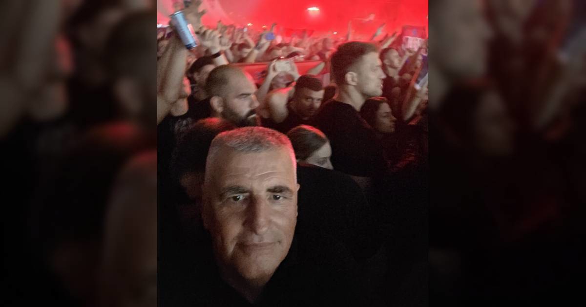 Bulj objavio fotku s koncerta: "S narodom je najljepše"