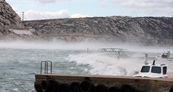 Olujni vjetar radi velike probleme na obali, DHMZ je objavio upozorenje