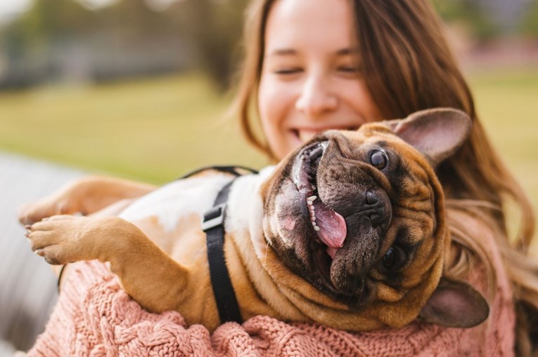Zašto su psi toliko sretni kad nas vide?