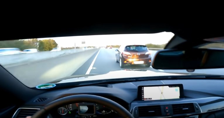 VIDEO Vozio je BMW 280 km/h, a onda mu je u traku ušla Mazda