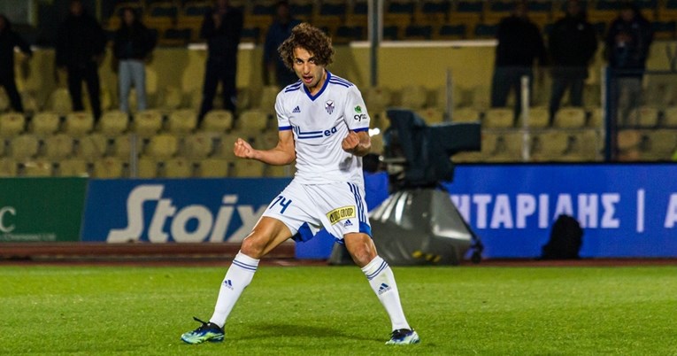 Nogometaš u 29 dana promijenio četiri kluba