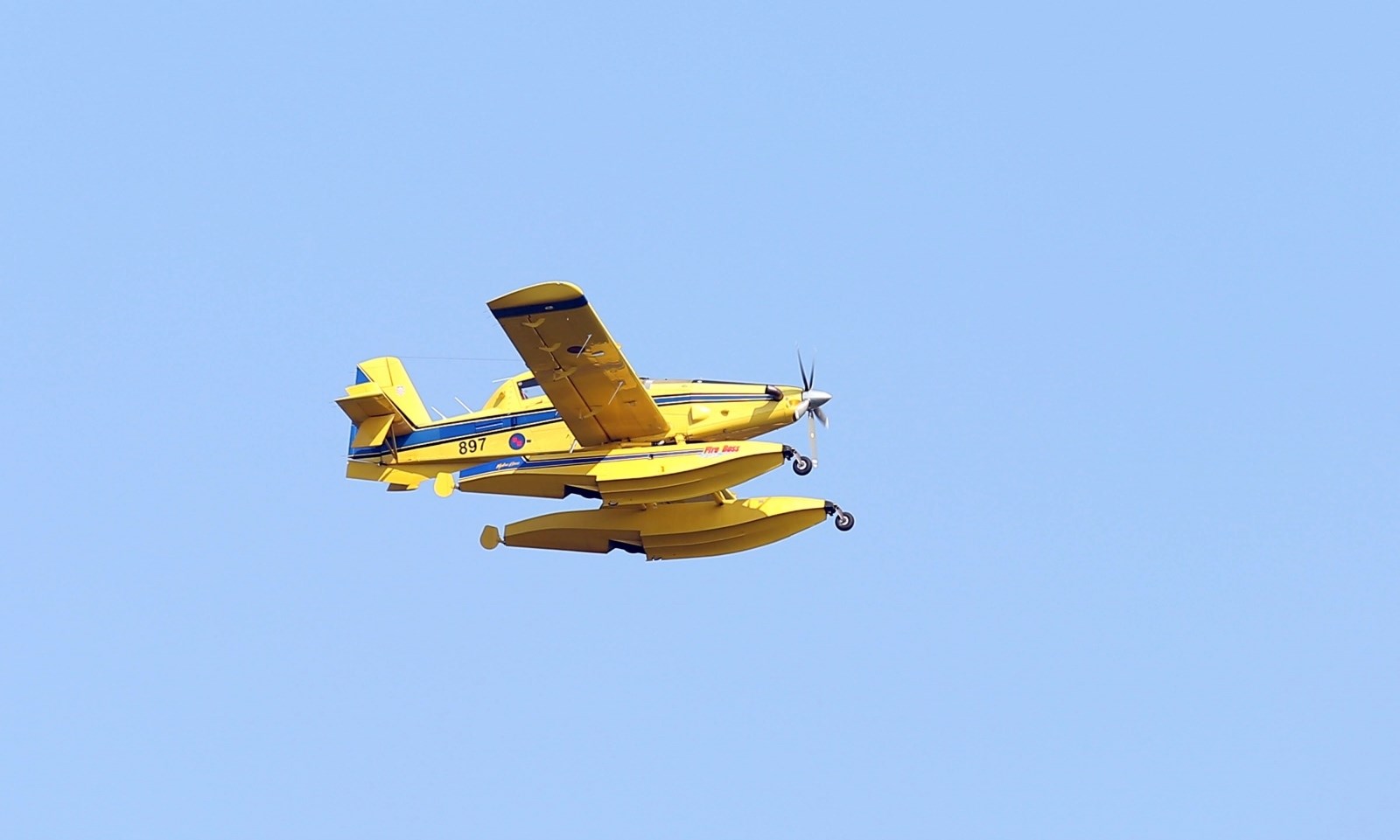 Airtractor uspio savladati požar kod Muća