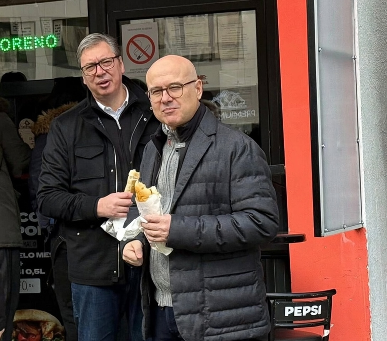 Vučić iznenada došao u Novi Sad. "Kad vidite što se danas događa u Hrvatskoj..."