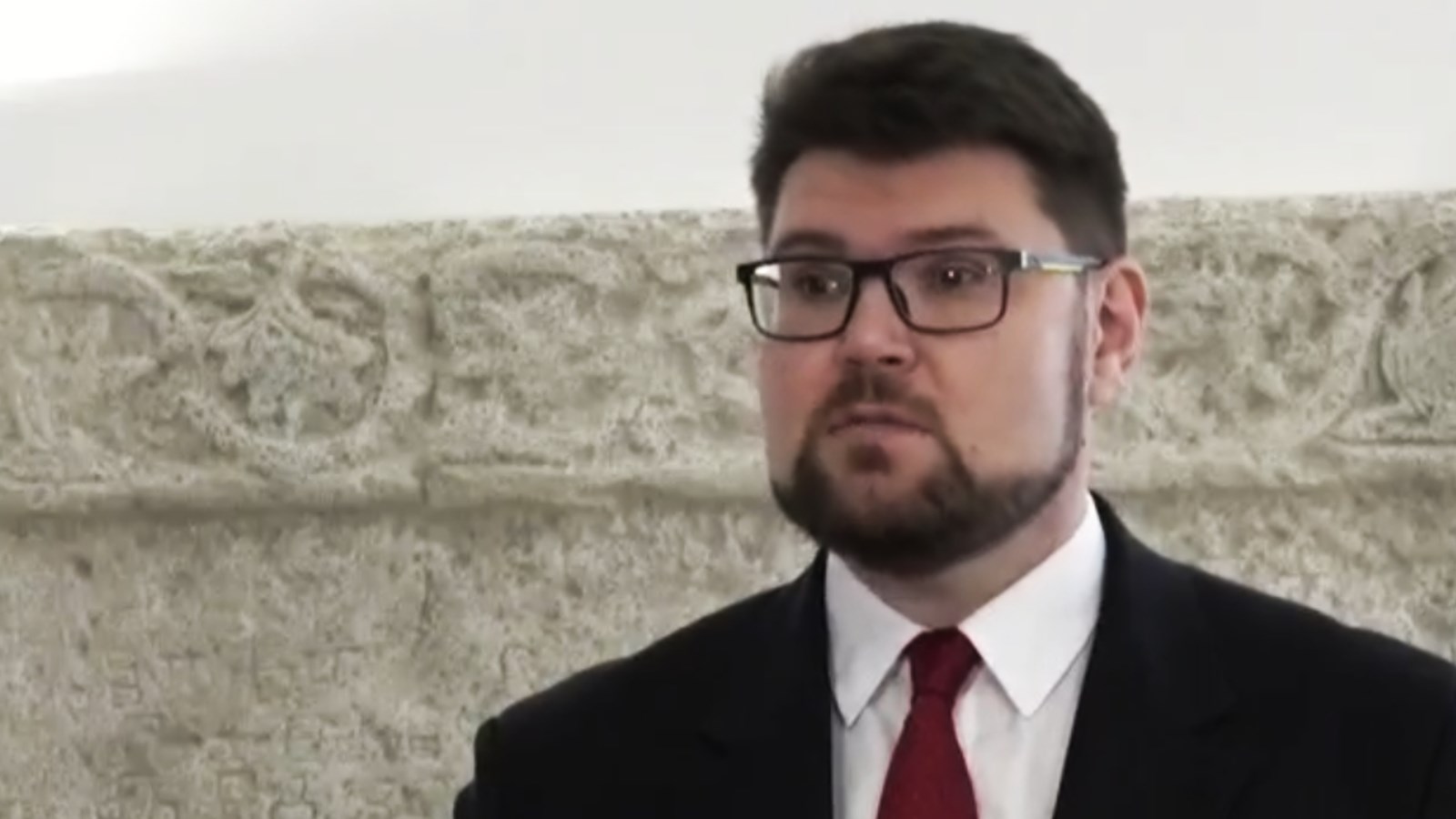Grbin poručio Plenkoviću: Lopovi su postali drski