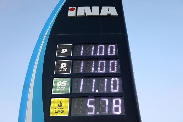 Produžava se blokada cijena goriva