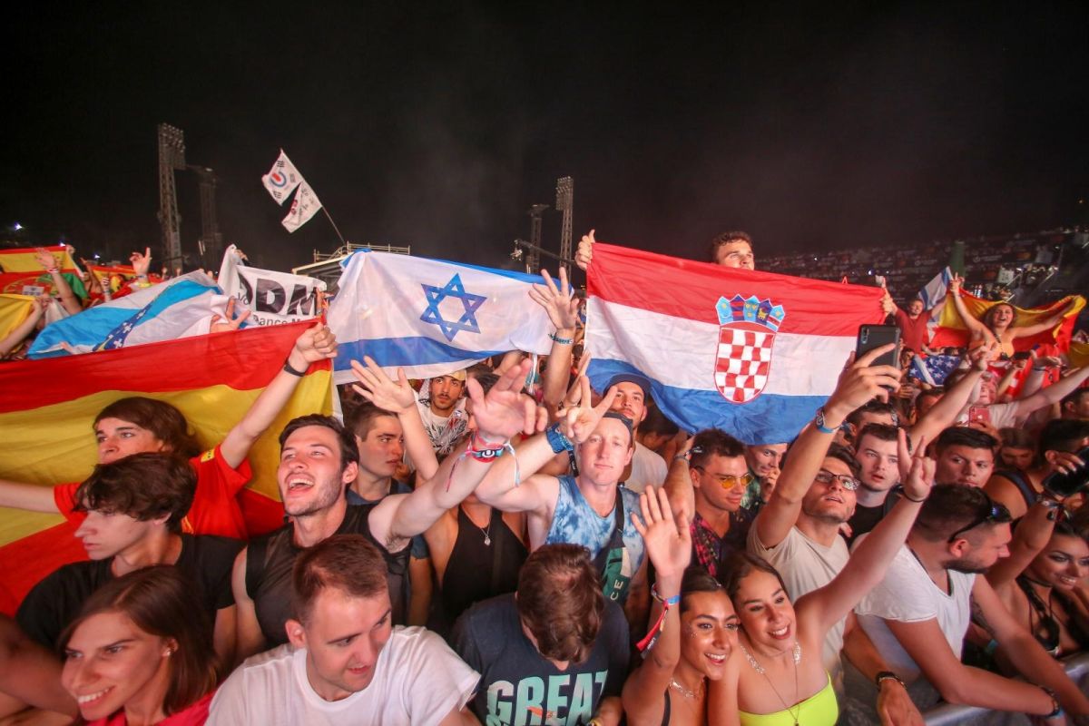 Splitski gradonačelnik na Ultri sa suprugom: "Ne pamtim ovakvu posjećenost"