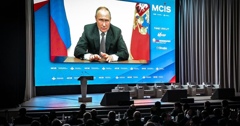 Oštar govor Vladimira Putina: Zapad koristi Ukrajince kao topovsko meso