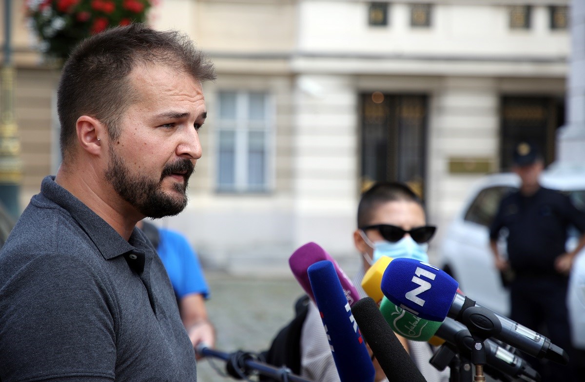 Dugine obitelji: Istospolni parovi nakon tri godine imaju pravo na udomljavanje djece