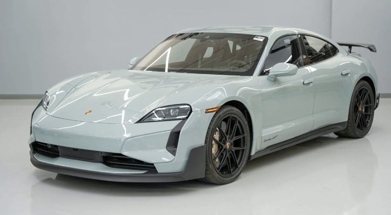 Najbrži Porsche ikad suočio se s brutalnom istinom na aukciji