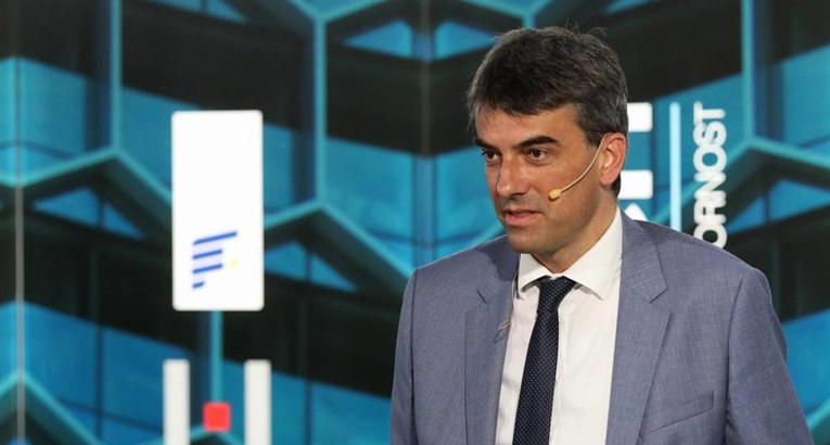 Optužen bivši dekan riječkog fakulteta. Sebi i svojima isplatio stotine tisuća eura