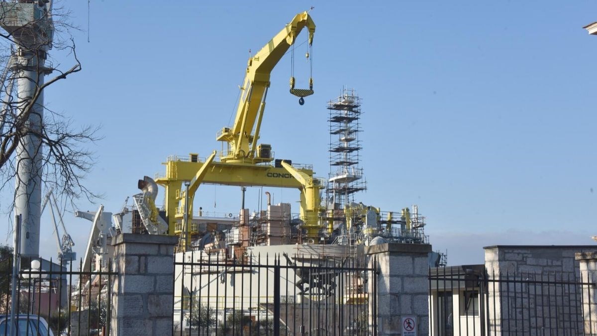 Gasi se Uljanik Brodogradilište