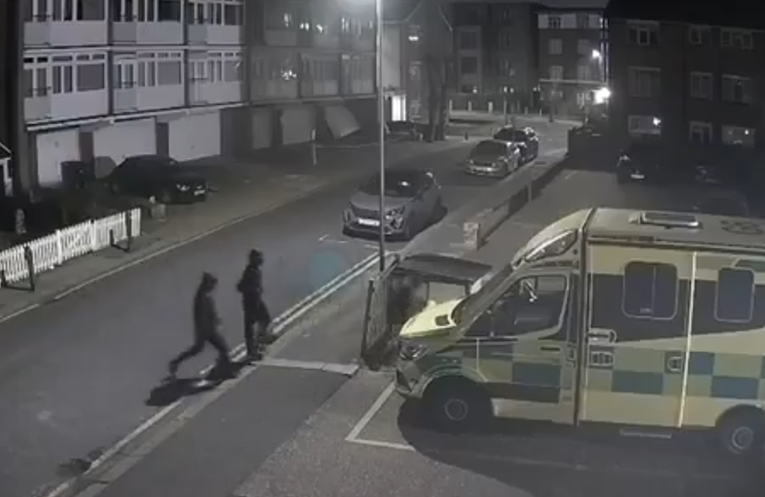 VIDEO Zapaljena četiri vozila hitne pomoći židovske zajednice u Londonu