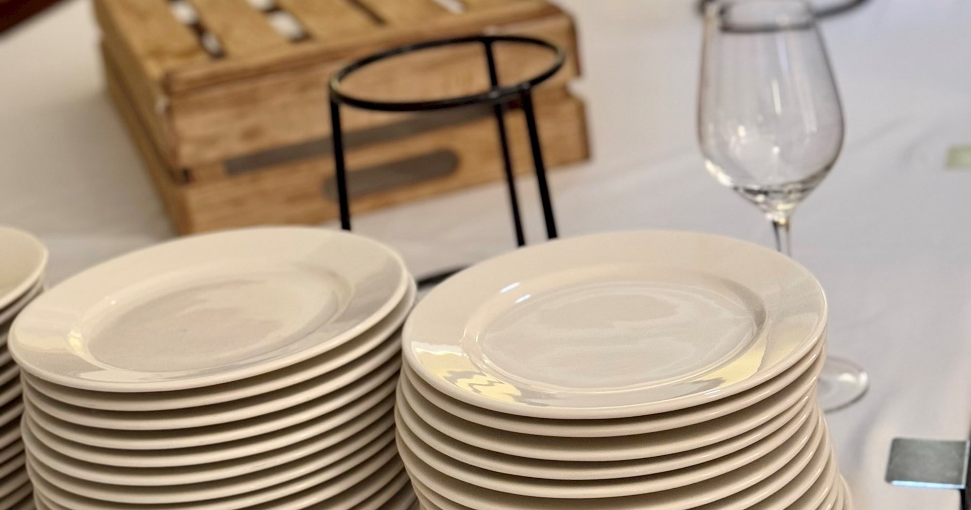 Loši rezultati na prazan želudac: HDZ-ovci još čekaju hranu u stožeru