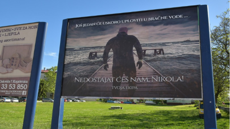 Ekipa iz Koprivnice mladoženju iznenadila plakatom: "To je umjesto striptizete"