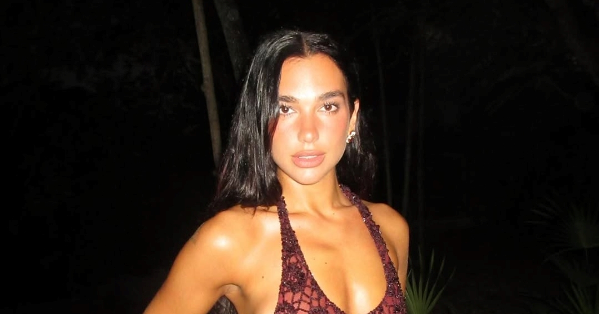 Ispod je nosila samo tange: Dua Lipa oduševila u prozirnoj haljini za 30. rođendan