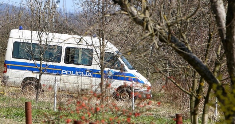 Policija kod Petrinje uhitila krijumčara migranata iz Srbije