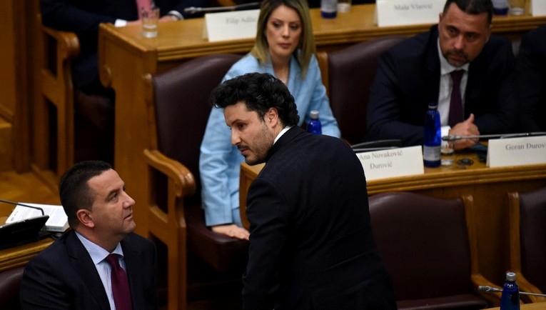 Crna Gora ima novu vladu, premijer je podrijetlom Albanac