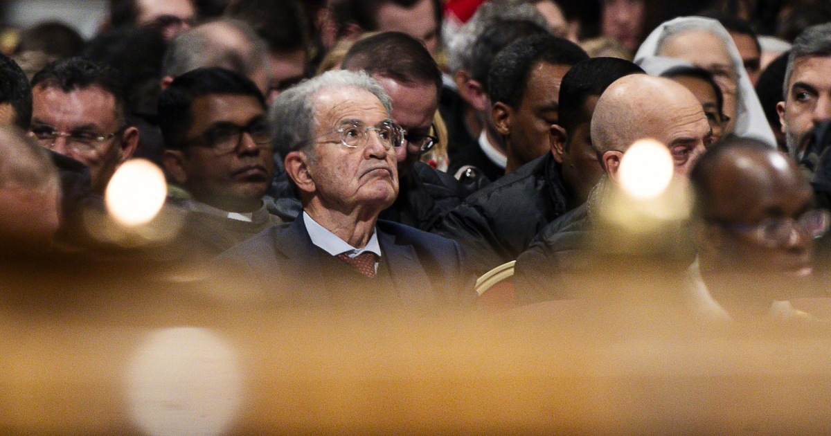 Bivši talijanski premijer: Ponašamo se kao sluge pred Trumpom