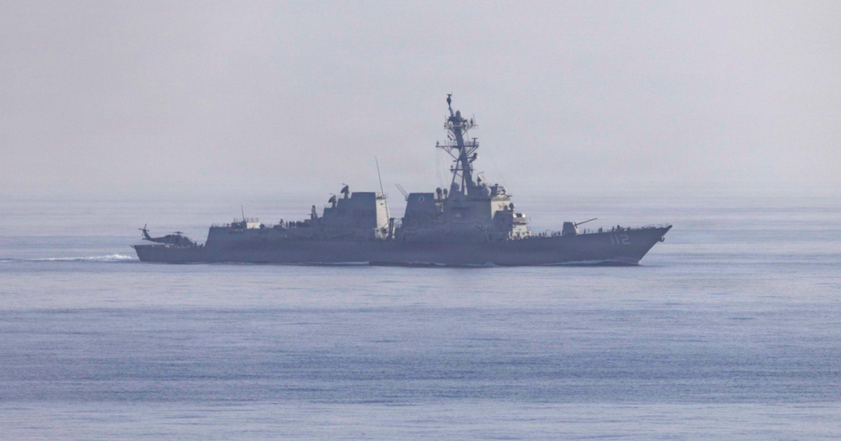 Politico: Američka mornarica igra smrtonosnu igru u Hormuzu