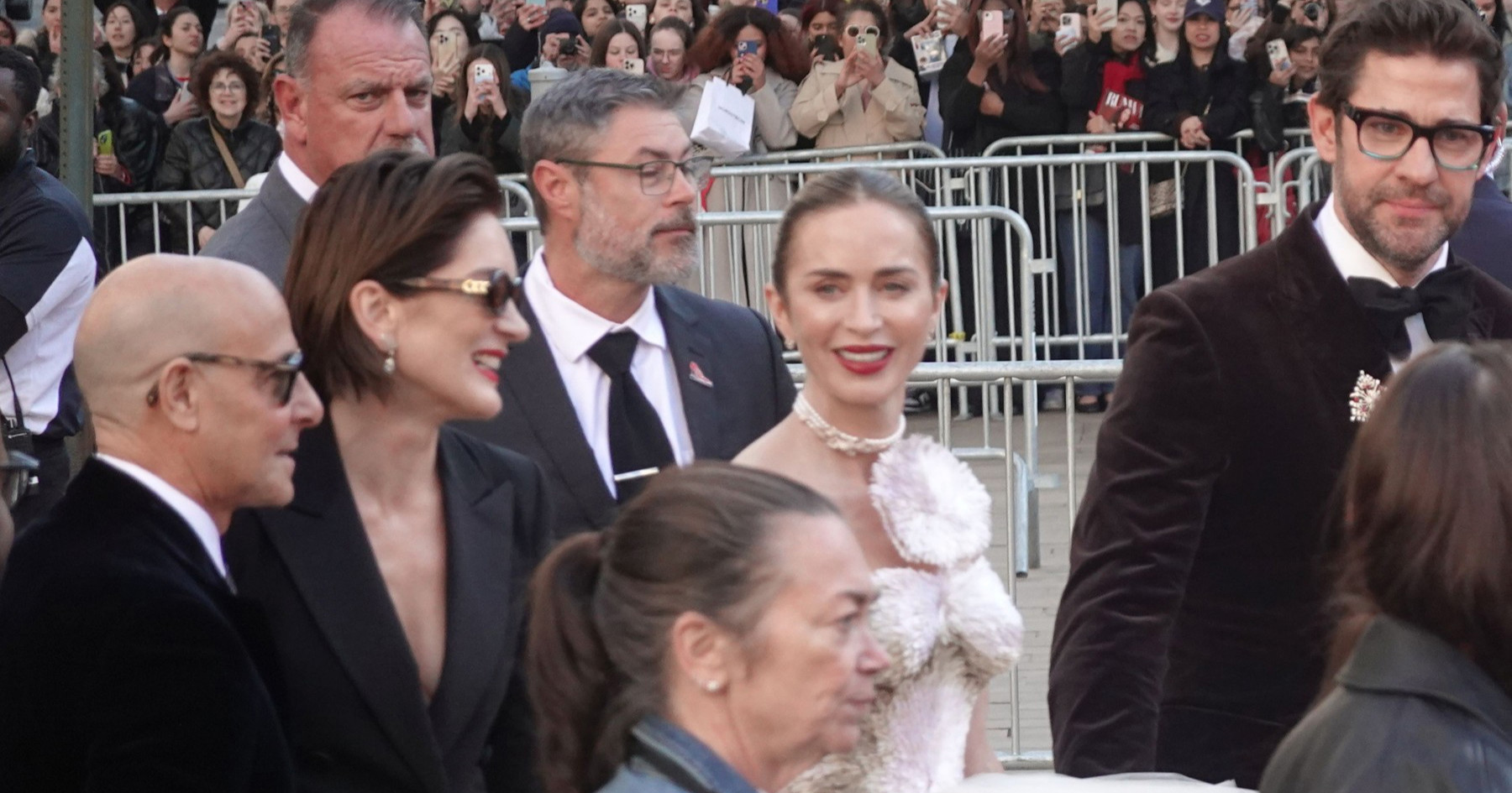 Ljudi su tek sad skužili čija je sestra supruga Stanleyja Tuccija i u šoku su