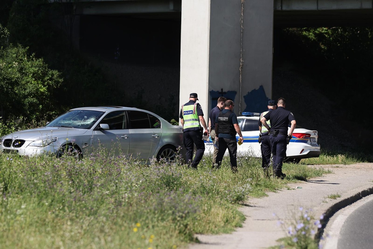 Policija uhvatila ukrajinske krijumčare. U kombijima prevozili migrante